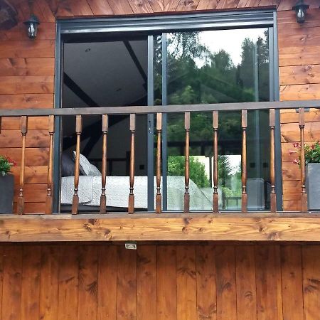 Lodge Jack London Dullin Exterior photo